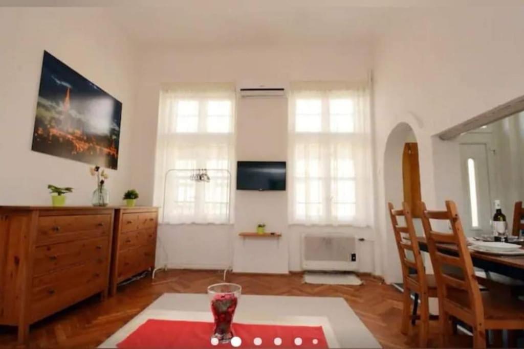 Gallery Flat In Party District Budapeste Exterior foto